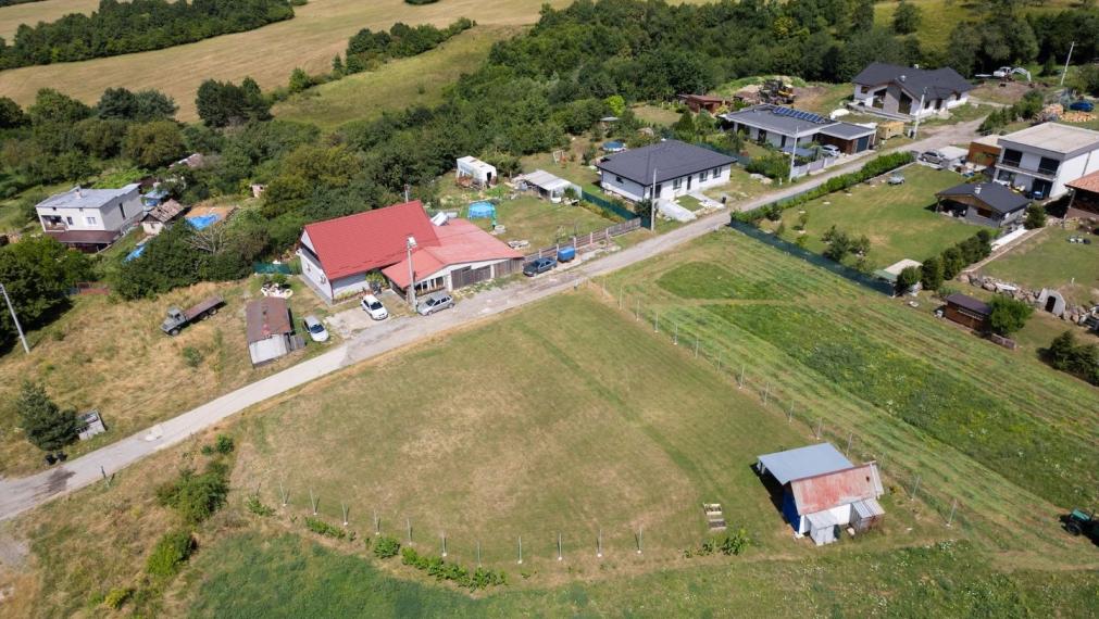 Stavebný pozemok 798 m2, KOŠICKÝ KLEČENOV - Borda,krásne prostredie pri lese