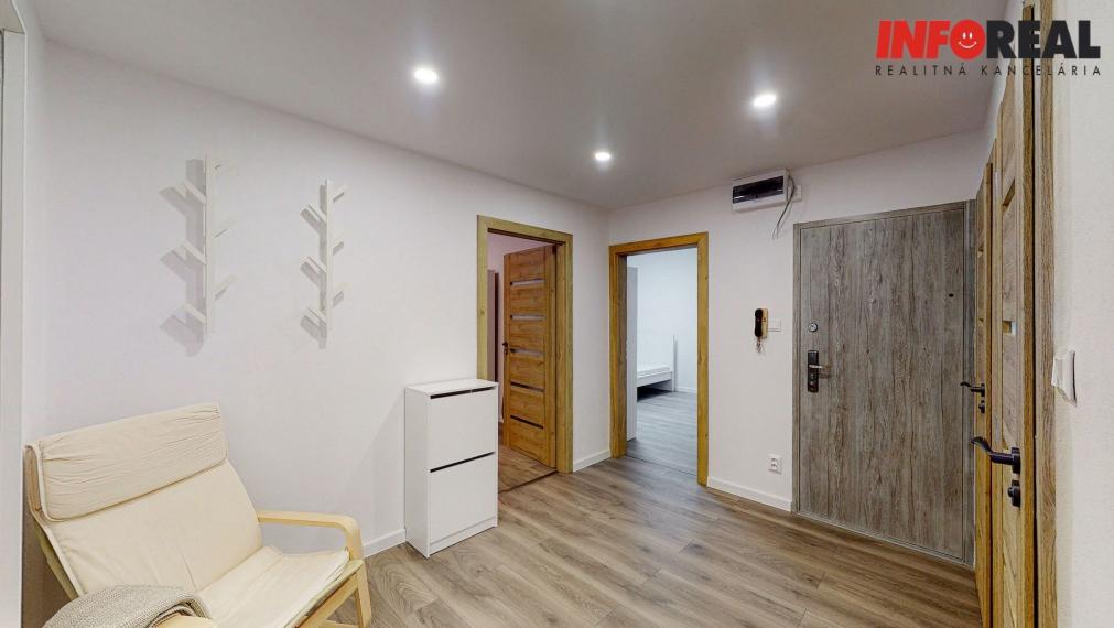 PRENÁJOM. 3 izb. byt, kompl. rek., 68 m2, 5/5 p., loggia, pivnica, Košice - Terasa