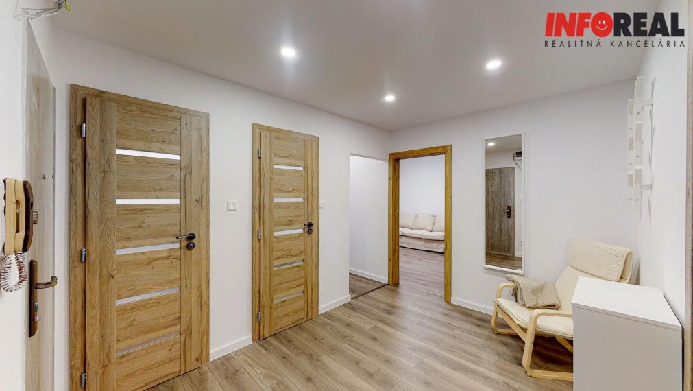 PRENÁJOM. 3 izb. byt, kompl. rek., 68 m2, 5/5 p., loggia, pivnica, Košice - Terasa