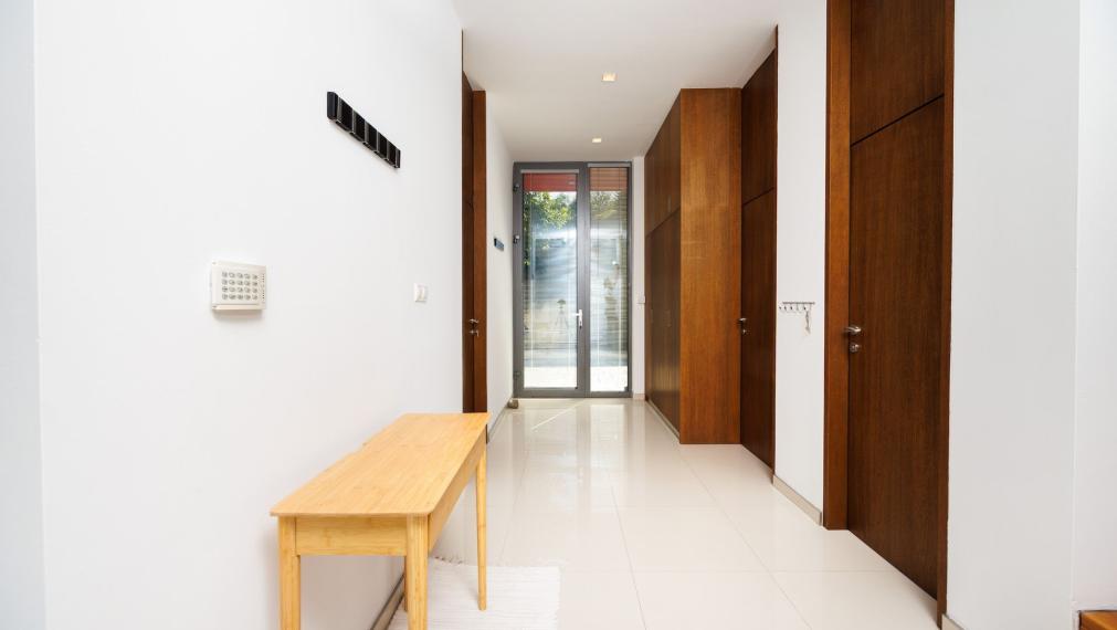 REZERVOVANÉ.  4 IZBOVÝ DOM 141 M2 ÚŽ. PL. - STARÉ MESTO, FLORIANSKA UL. 2X PARKING