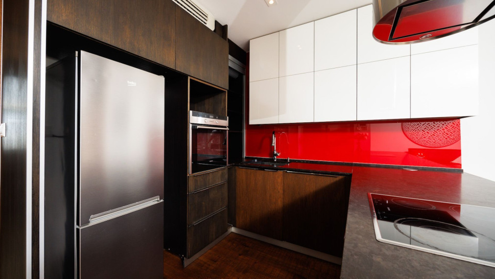 REZEVOVANÉ.  DOM FLORIANSKA UL., STARÉ MESTO, 2x parking