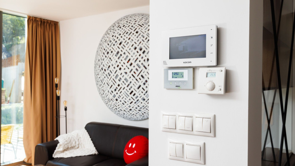 REZEVOVANÉ.  DOM FLORIANSKA UL., STARÉ MESTO, 2x parking