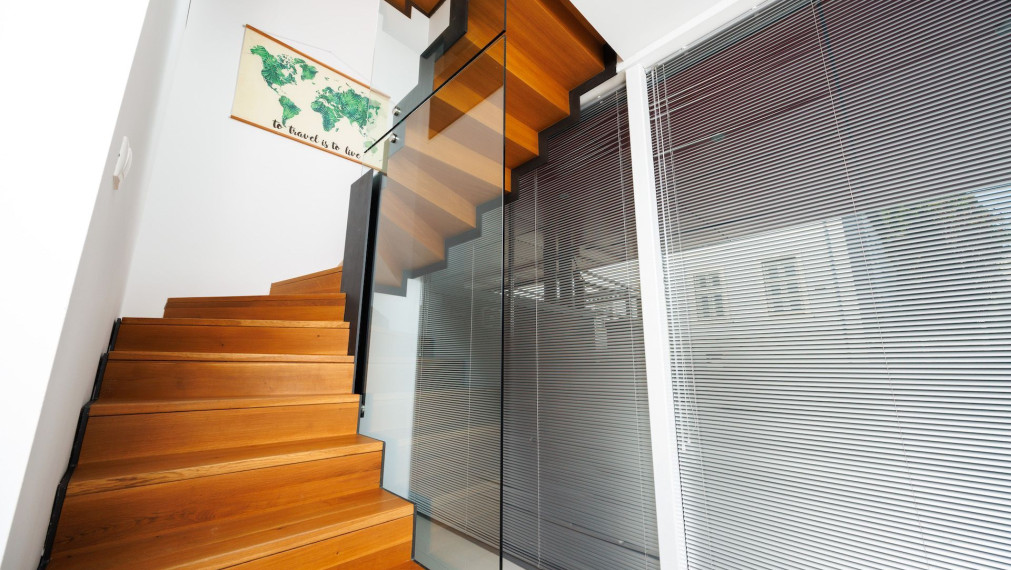 REZEVOVANÉ.  DOM FLORIANSKA UL., STARÉ MESTO, 2x parking