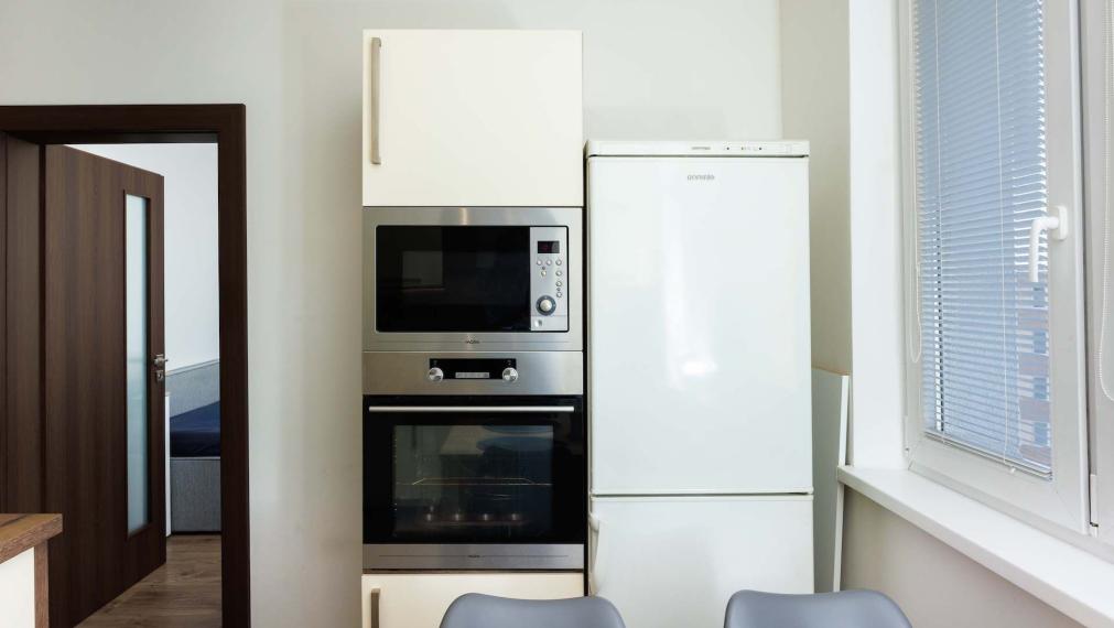 NOVINKA: 3 izb. byt s loggiou, KOMPL. REK., zariadený, 8p./13, Košice - Nad Jazerom.