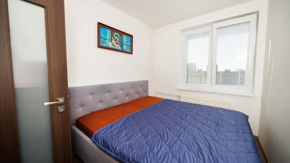 NOVINKA: 3 izb. byt s loggiou, KOMPL. REK., zariadený, 8p./13, Košice - Nad Jazerom.