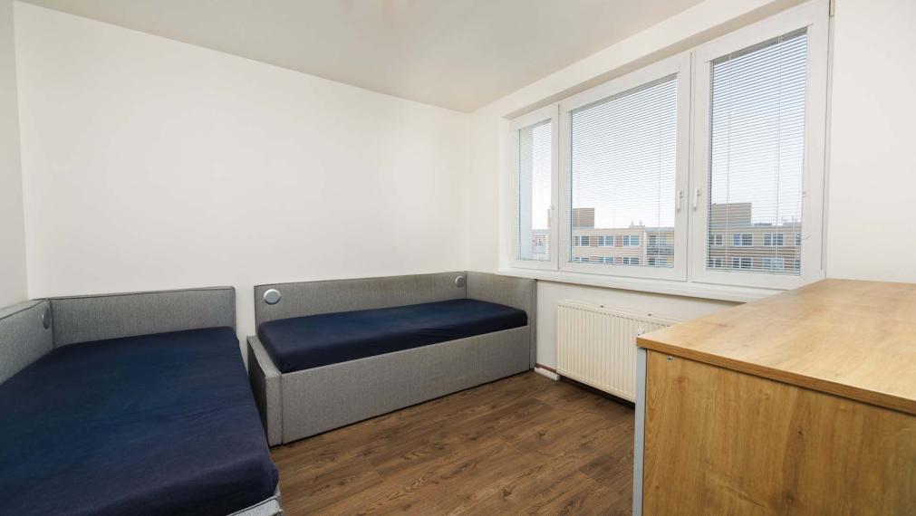 NOVINKA: 3 izb. byt s loggiou, KOMPL. REK., zariadený, 8p./13, Košice - Nad Jazerom.