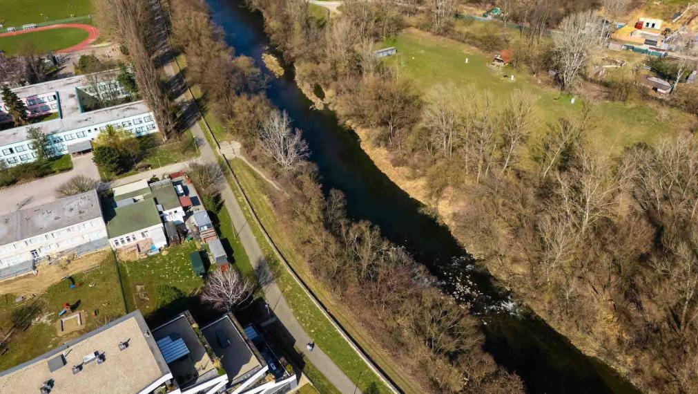 NOVINKA: 3 izb. byt s loggiou, KOMPL. REK., zariadený, 8p./13, Košice - Nad Jazerom.