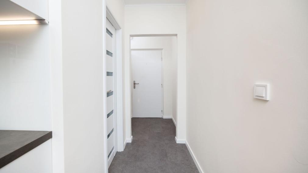 PRENÁJOM: 1-izb. PRI NEMOCNICI | zariadený | Loggia | Kompletne rekonštruovaný