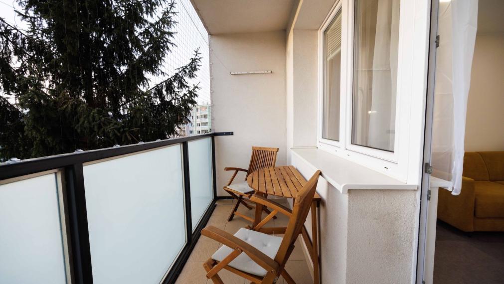 PRENÁJOM: 1-izb. PRI NEMOCNICI | zariadený | Loggia | Kompletne rekonštruovaný