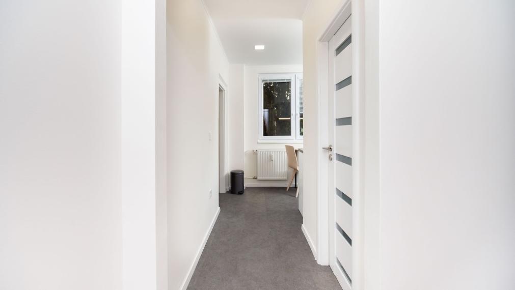 PRENÁJOM: 1-izb. PRI NEMOCNICI | zariadený | Loggia | Kompletne rekonštruovaný