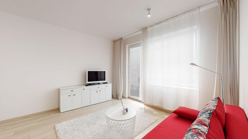 Rezidencia pri Radnici: 1+KK byt s loggiou štýlové bývanie 100m od Hlavnej