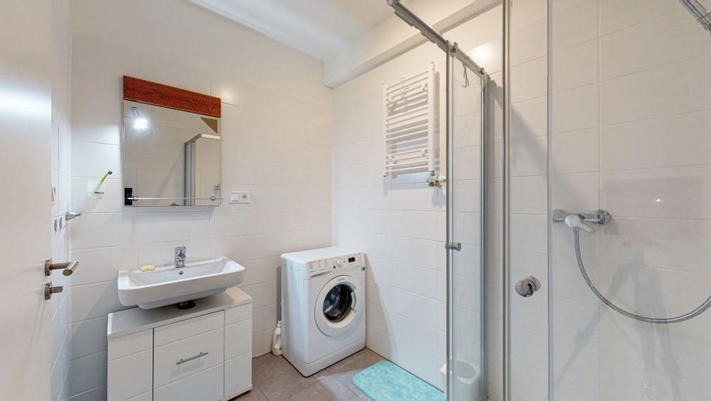 Rezidencia pri Radnici: 1+KK byt s loggiou štýlové bývanie 100m od Hlavnej