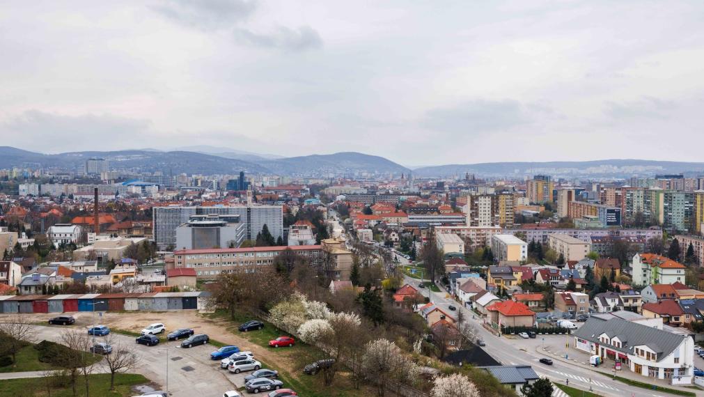 TOP: 2izb. byt, Užhorodská ul., kompl. rek., krásny výhľad, 9/10.p., Košice - JUH