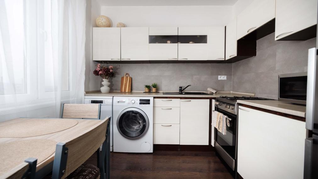 TOP: 2izb. byt, Užhorodská ul., kompl. rek., krásny výhľad, 9/10.p., Košice - JUH