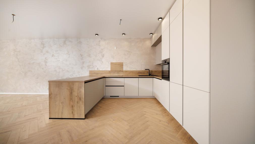 Rozhanovce | Novostavba: 5-izbový BUNGALOV, 3 kúpelne, TERASA, v nadštandarde s kuchyňou aj klímou 