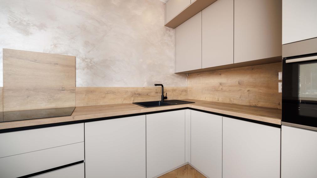 Rozhanovce | Novostavba: 5-izbový BUNGALOV, 3 kúpelne, TERASA, v nadštandarde s kuchyňou aj klímou 