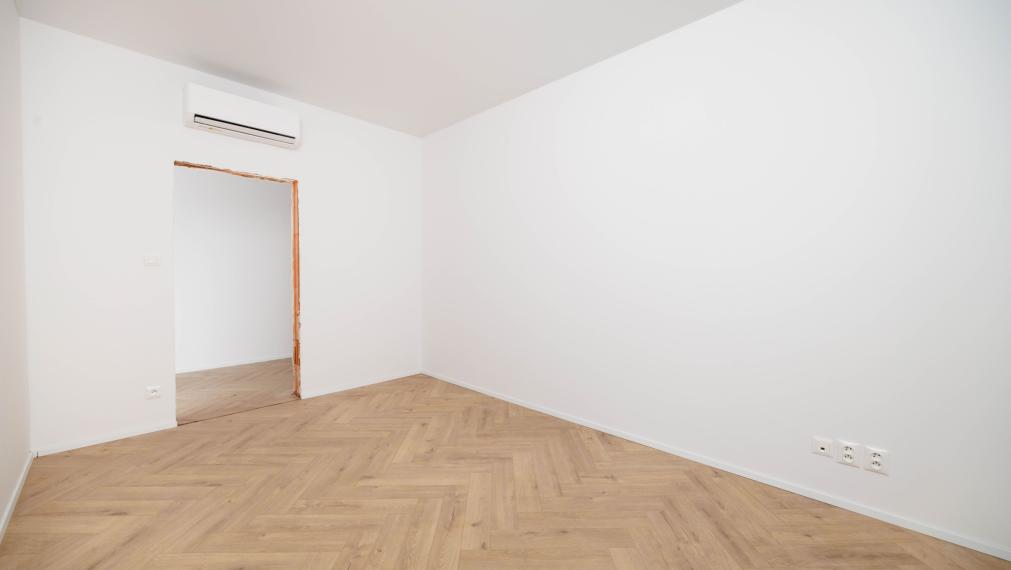 Rozhanovce | Novostavba: 5-izbový BUNGALOV, 3 kúpelne, TERASA, v nadštandarde s kuchyňou aj klímou 