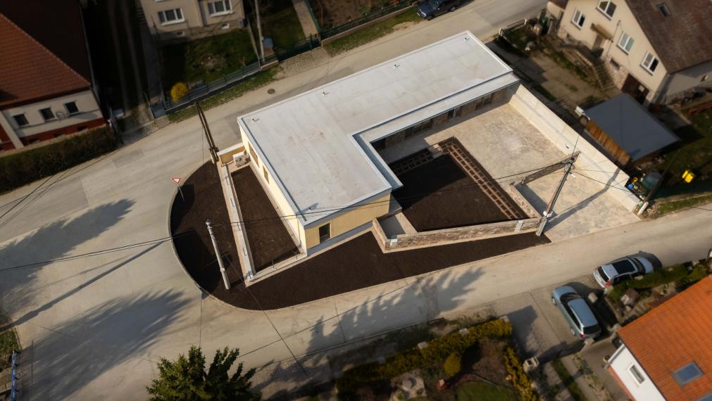 Rozhanovce | Novostavba: 5-izbový BUNGALOV, 3 kúpelne, TERASA, v nadštandarde s kuchyňou aj klímou 