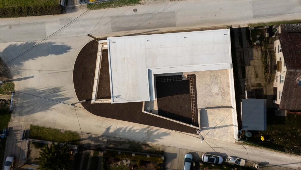 Rozhanovce | Novostavba: 5-izbový BUNGALOV, 3 kúpelne, TERASA, v nadštandarde s kuchyňou aj klímou 