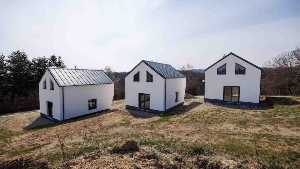 Predaj-Chata na celoročné bývanie.Kavečany.