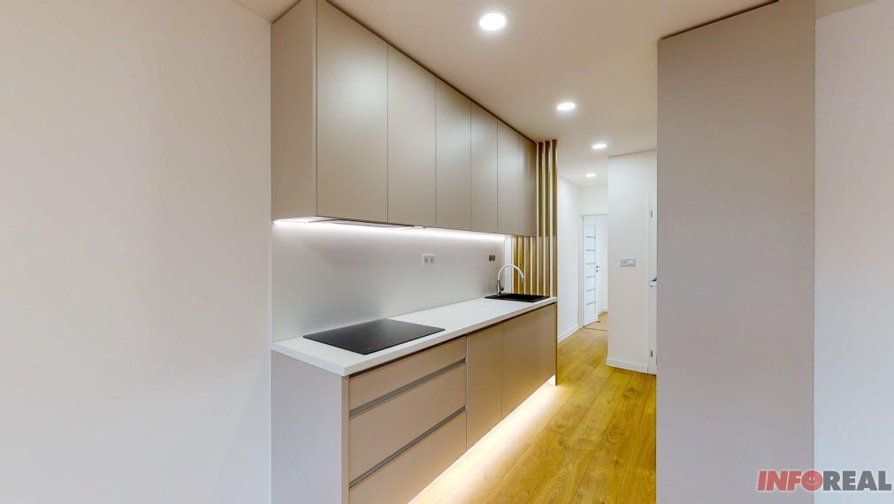 NOVÁ REKONŠTRUKCIA 3 izbový byt 55 m2, Staré Mesto, Hutnícka ul.