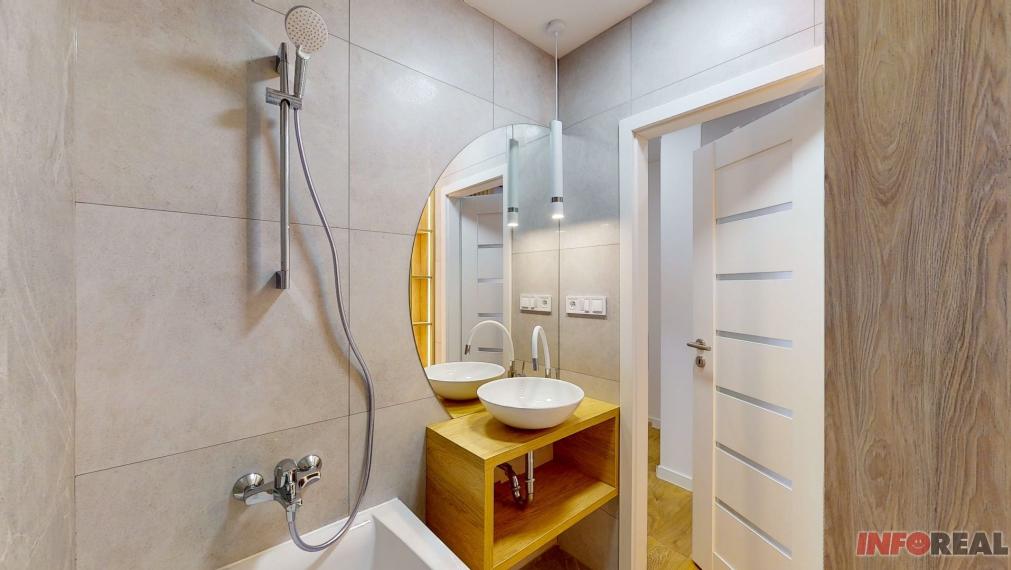 NOVÁ REKONŠTRUKCIA 3 izbový byt 55 m2, Staré Mesto, Hutnícka ul.