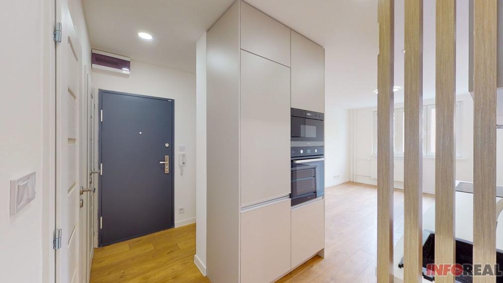 NOVÁ REKONŠTRUKCIA 3 izbový byt 55 m2, Staré Mesto, Hutnícka ul.