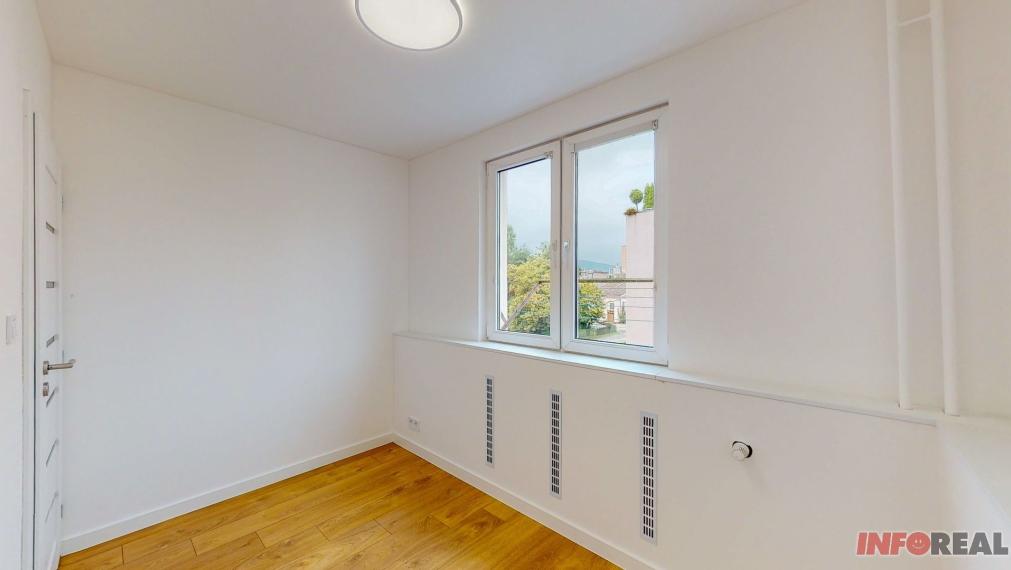 NOVÁ REKONŠTRUKCIA 3 izbový byt 55 m2, Staré Mesto, Hutnícka ul.