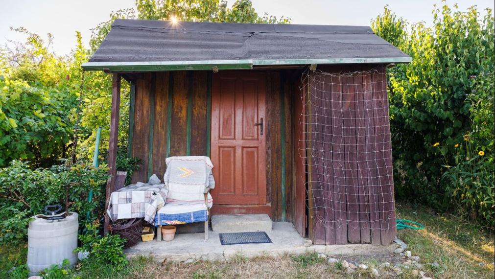 Záhrada 400 m² s drevenou chatkou, Košice - SEVER, Kalvária