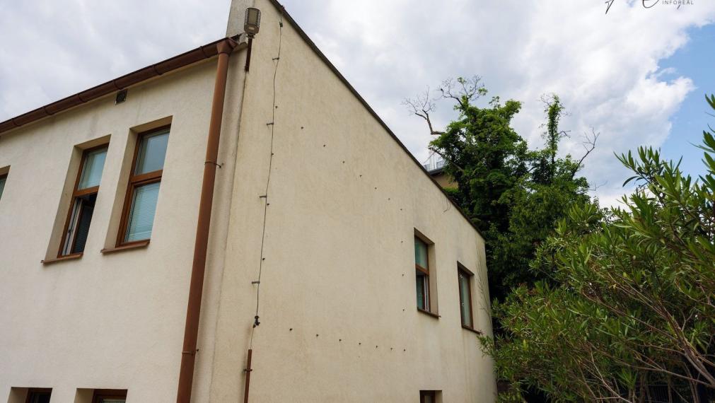 UBYTOVŇA V MESTSKOM PARKU KOŠICE, pozemok, parkovisko