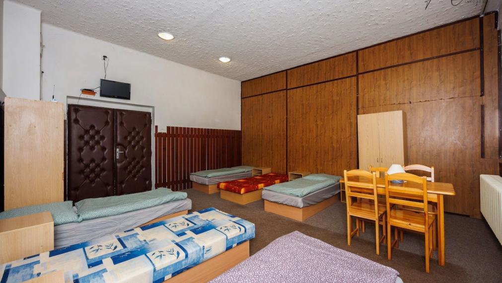 UBYTOVŇA V MESTSKOM PARKU KOŠICE, pozemok, parkovisko