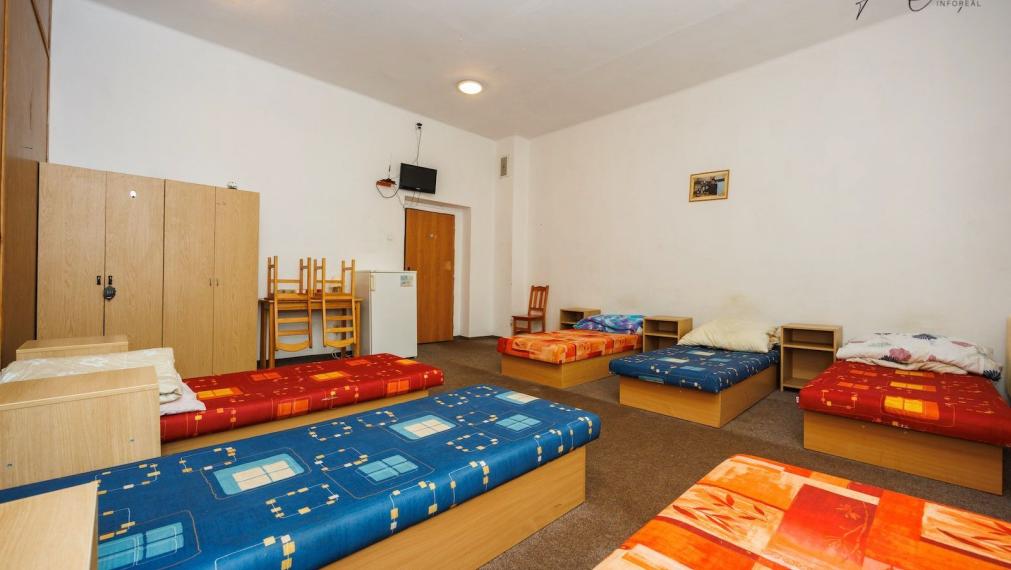 UBYTOVŇA V MESTSKOM PARKU KOŠICE, pozemok, parkovisko