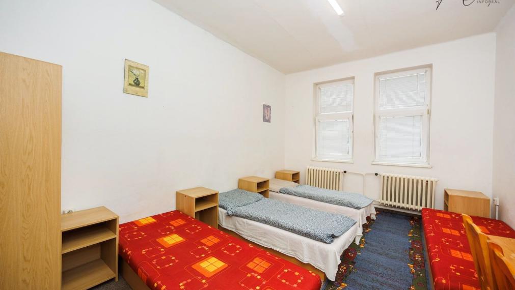 UBYTOVŇA V MESTSKOM PARKU KOŠICE, pozemok, parkovisko