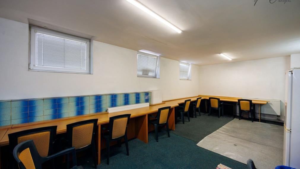 UBYTOVŇA V MESTSKOM PARKU KOŠICE, pozemok, parkovisko