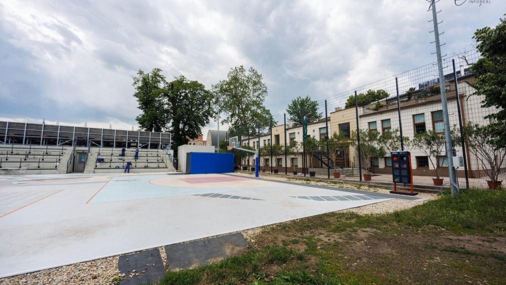 UBYTOVŇA V MESTSKOM PARKU KOŠICE, pozemok, parkovisko