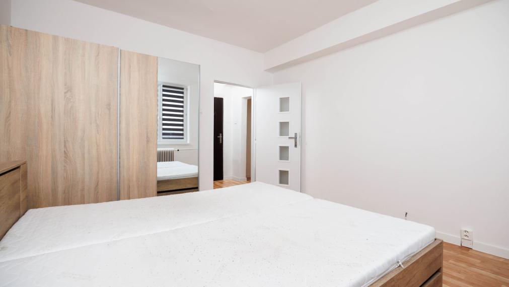 PRENÁJOM: 2-izb. PRI CENTRE | Južná trieda 22 | zariadený | Loggia | rekonštruovaný