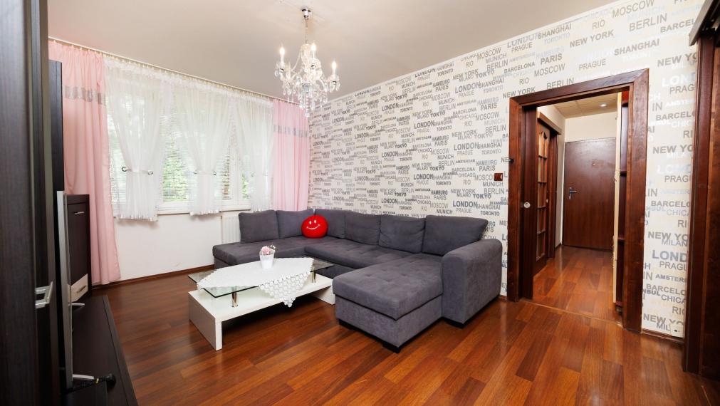 TOP: 2-izb. byt Nad jazerom, 51 m²: čiastočná rekonštrukcia, tichá lokalita a možnosť okamžitého prenájmu!