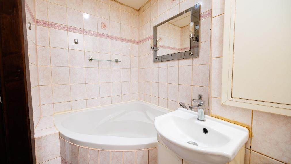 TOP: 2-izb. byt Nad jazerom, 51 m²: čiastočná rekonštrukcia, tichá lokalita a možnosť okamžitého prenájmu!