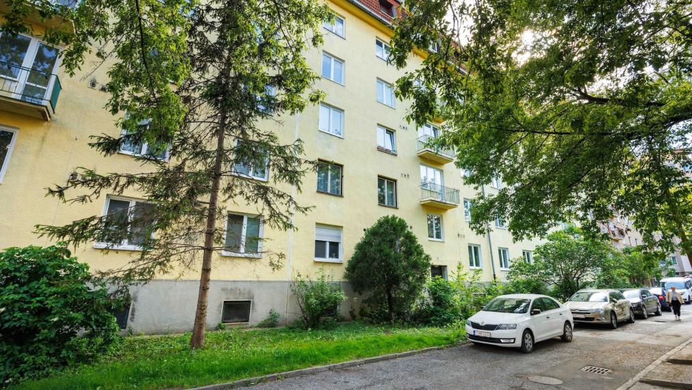NOVOREKON.: 1,5-izb., Československej armády 29 | Košice - STARÉ MESTO | zariadený | BALKÓN