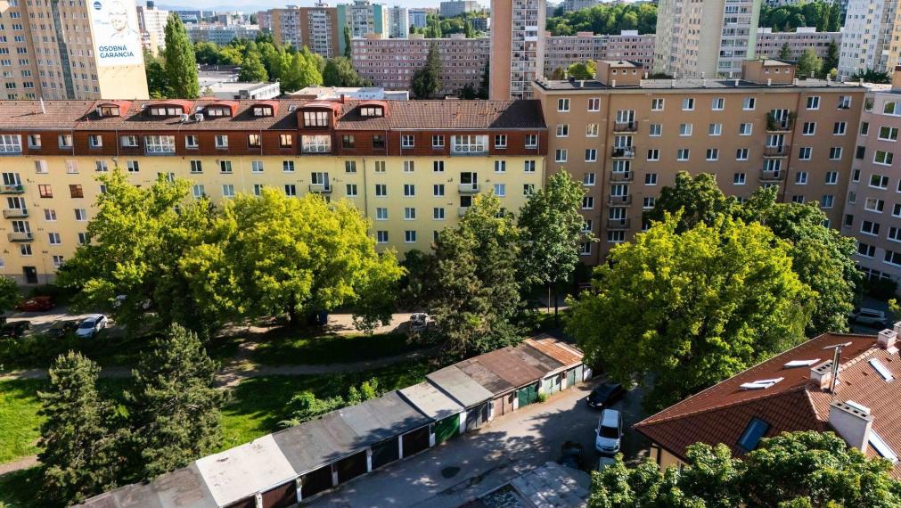 NOVOREKON.: 1,5-izb., Československej armády 29 | Košice - STARÉ MESTO | zariadený | BALKÓN