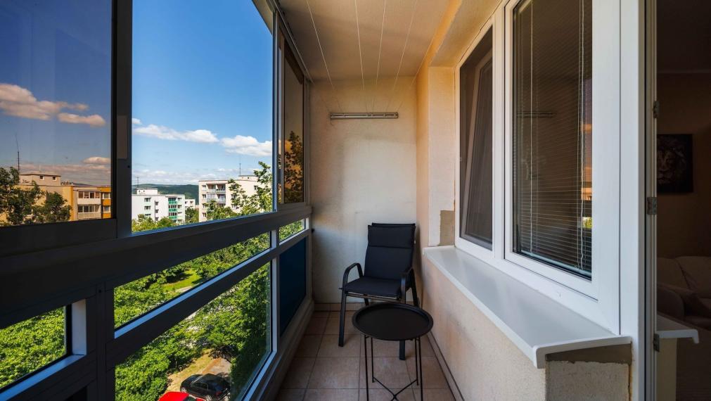 1-izb., (garzónka) Krosnianska | Košice - Furča | zariadený | LOGGIA | kompletná rek.