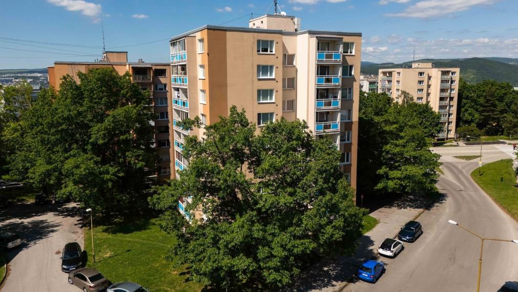 1-izb., (garzónka) Krosnianska | Košice - Furča | zariadený | LOGGIA | kompletná rek.