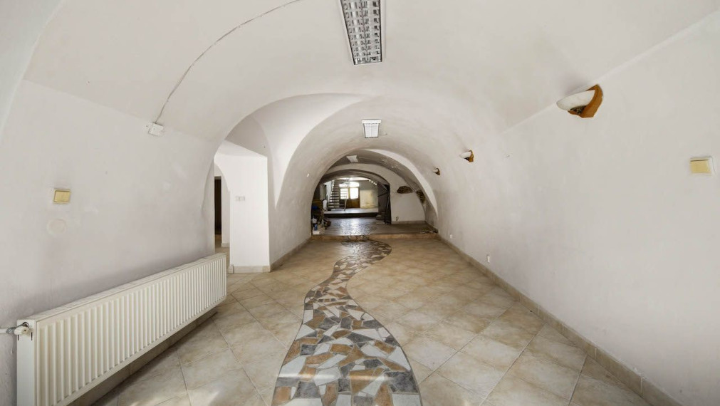 MEŠTIANSKY DOM, STARÉ MESTO (KOŠICE) – KOVÁČSKA / HRNČIARSKA, 600 m², 2X PARKING