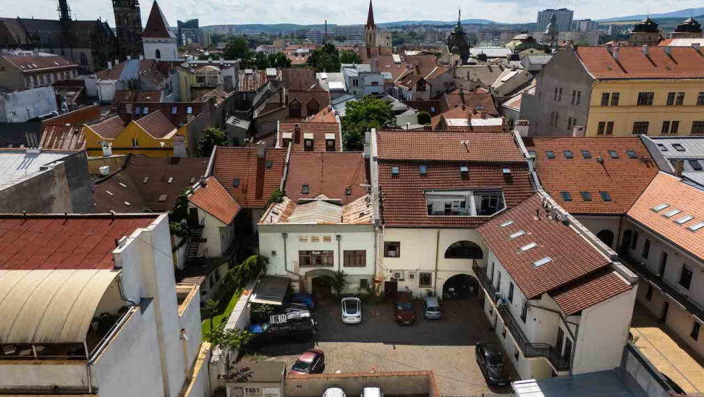 MEŠTIANSKY DOM, STARÉ MESTO (KOŠICE) – KOVÁČSKA / HRNČIARSKA, 600 m², 2X PARKING