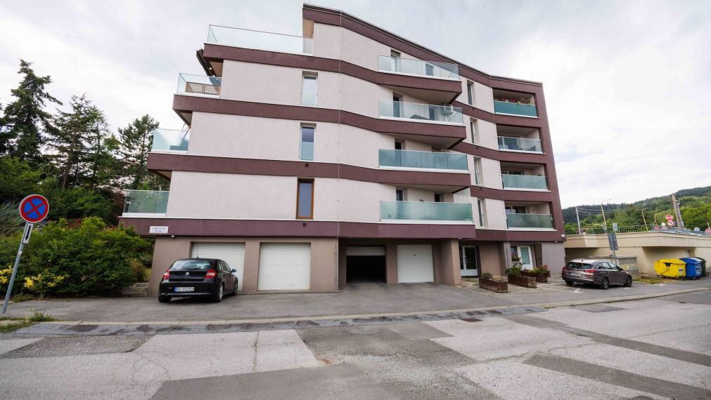 PRENÁJOM v NOVOSTAVBE Villa Košice: Veľký 2 izb. byt s TERASOU, GARÁŽOU, Huncovská 14A, Košice - Sever