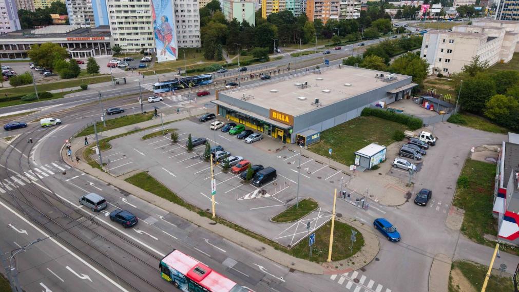 NOVINKA: 3-izb. byt, Trieda SNP 92, 3p., KOMPLETNÁ REK., balkón, klimatizácia 