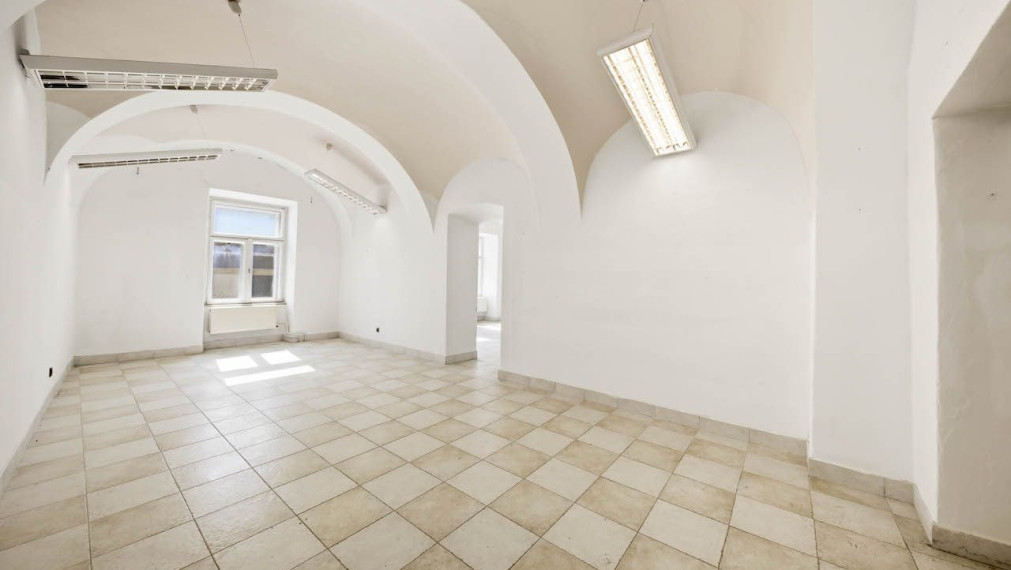 MEŠTIANSKY DOM, STARÉ MESTO (KOŠICE) – KOVÁČSKA / HRNČIARSKA, 600 m², 2X PARKING