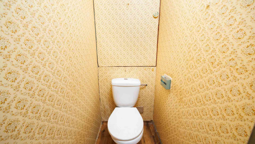 2 izbový byt 58 m2 + loggia, Krosnianska ul., 2. posch.