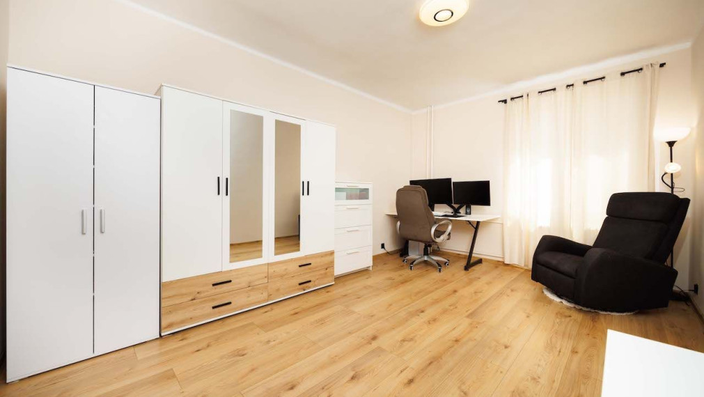 3-izbový tehlový byt s loggiou (spolu 80 m²) – Sever