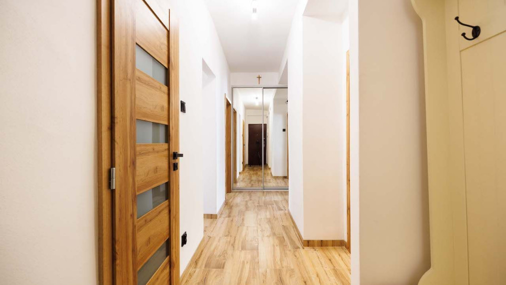 3-izbový tehlový byt s loggiou (spolu 80 m²) – Sever